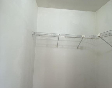111 Knollwood Court - Photo Thumbnail 28