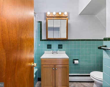655 Drexel Avenue - Photo Thumbnail 13