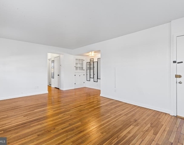 655 Drexel Avenue - Photo Thumbnail 5