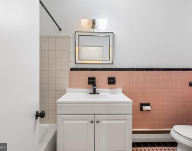 655 Drexel Avenue - Photo Thumbnail 12