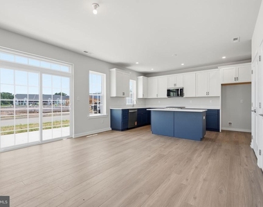 11 Cedar Circle - Photo Thumbnail 7