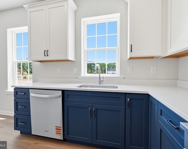 11 Cedar Circle - Photo Thumbnail 12