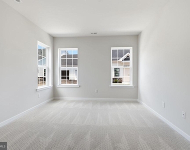 11 Cedar Circle - Photo Thumbnail 16