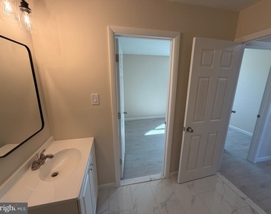 3009 Wistar Court - Photo Thumbnail 13