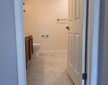 2006 Brookhaven Drive - Photo Thumbnail 19