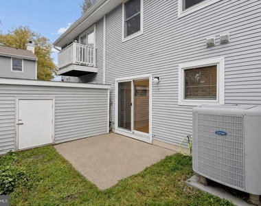 117 William Paterson Court - Photo Thumbnail 24