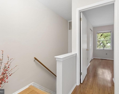 117 William Paterson Court - Photo Thumbnail 19