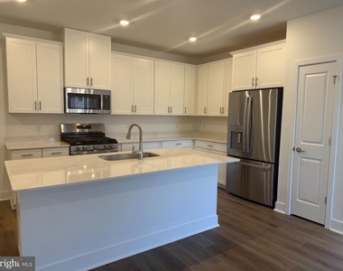 4208 Jacob Francis Way - Photo Thumbnail 7