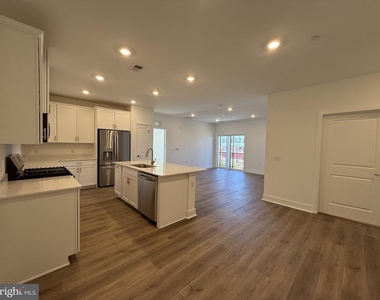 4208 Jacob Francis Way - Photo Thumbnail 4