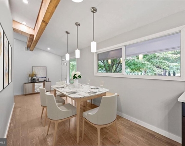 1004 Mercer Rd - Photo Thumbnail 12