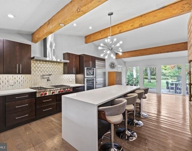 1004 Mercer Rd - Photo Thumbnail 4
