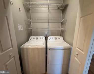 1344 Sierra Drive - Photo Thumbnail 12