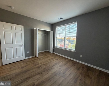 1344 Sierra Drive - Photo Thumbnail 13