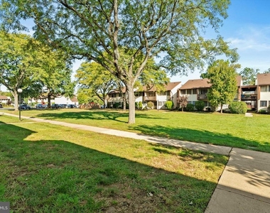 J4 Avon Drive - Photo Thumbnail 1