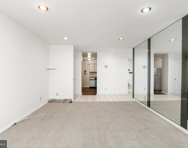 J4 Avon Drive - Photo Thumbnail 6