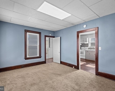 212 Helms Avenue - Photo Thumbnail 14