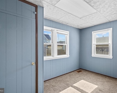 212 Helms Avenue - Photo Thumbnail 17