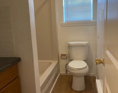221 White Horse Pike - Photo Thumbnail 5