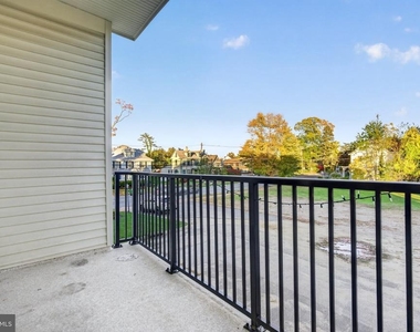 63 E Main Street - Photo Thumbnail 21