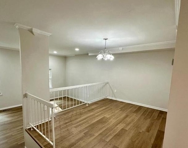 352 Harry S Truman Drive - Photo Thumbnail 3