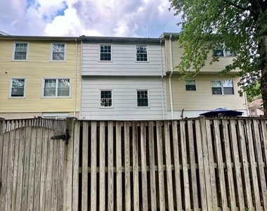 352 Harry S Truman Drive - Photo Thumbnail 13