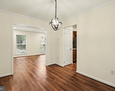 7536 Cinnabar Terrace - Photo Thumbnail 10