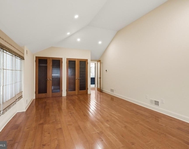 204 Primrose Street - Photo Thumbnail 22