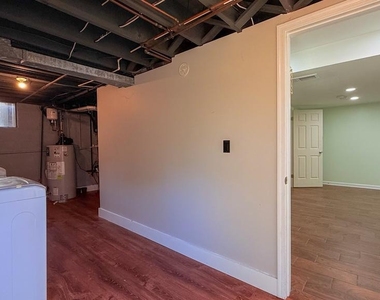 4709 Arbutus Avenue - Photo Thumbnail 10