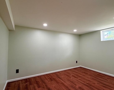 4709 Arbutus Avenue - Photo Thumbnail 6