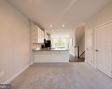 7513 Bharat Way - Photo Thumbnail 10