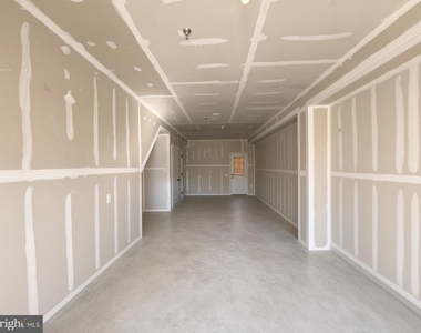 7513 Bharat Way - Photo Thumbnail 35