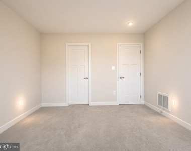 7513 Bharat Way - Photo Thumbnail 21