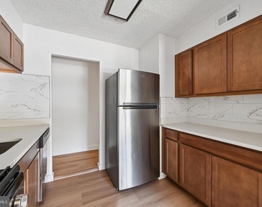 5911 Tamar Drive - Photo Thumbnail 18