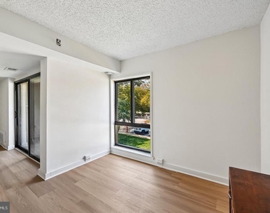 5911 Tamar Drive - Photo Thumbnail 12