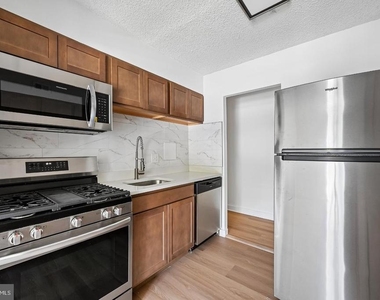 5911 Tamar Drive - Photo Thumbnail 17