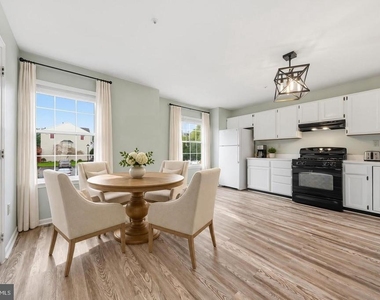 7130 Oberlin Circle - Photo Thumbnail 5