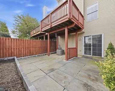 7130 Oberlin Circle - Photo Thumbnail 37