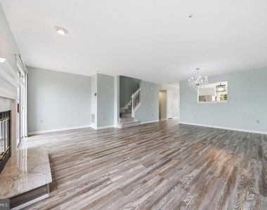 7130 Oberlin Circle - Photo Thumbnail 14
