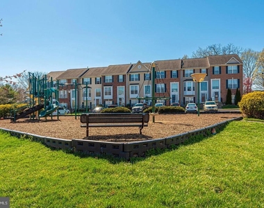 7130 Oberlin Circle - Photo Thumbnail 45
