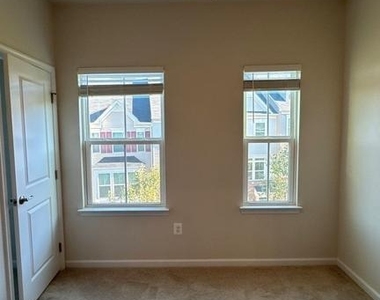 1448 Strahorn Road - Photo Thumbnail 25
