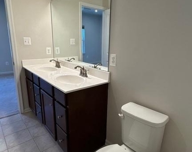 1448 Strahorn Road - Photo Thumbnail 22