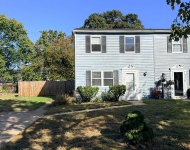 381 Volley Court - Photo Thumbnail 1