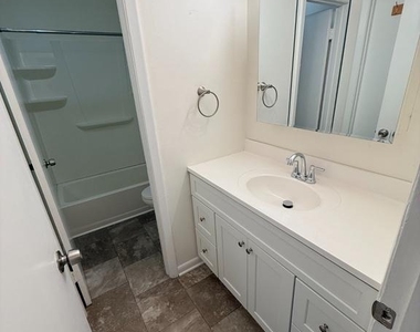381 Volley Court - Photo Thumbnail 16