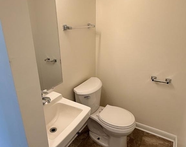 381 Volley Court - Photo Thumbnail 9