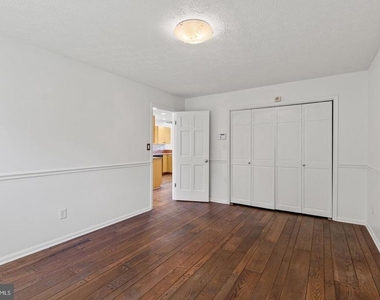 2915 South Court - Photo Thumbnail 17