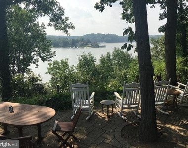 2915 South Court - Photo Thumbnail 29