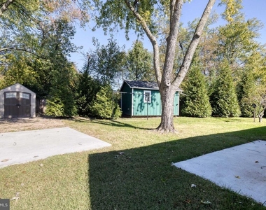 1920 Cuire Drive - Photo Thumbnail 17