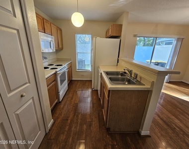 7070 St Ives Court - Photo Thumbnail 6