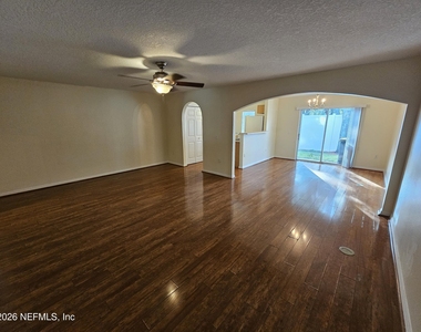 7070 St Ives Court - Photo Thumbnail 8