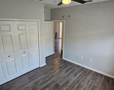 4935 Islamorada Lane - Photo Thumbnail 11